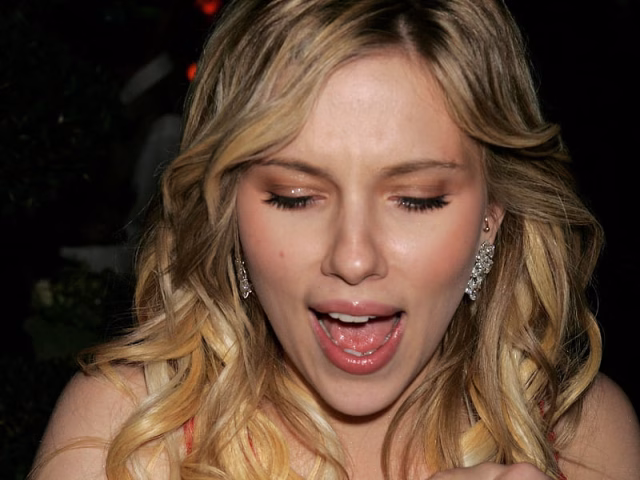 HD-wallpaper-scarlett-johansson-scarlett-female-johansson-actress-2
