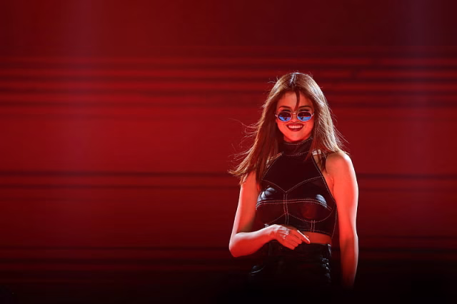 HD-wallpaper-selena-gomez-2017-selena-gomez-celebrities-music-girls-3