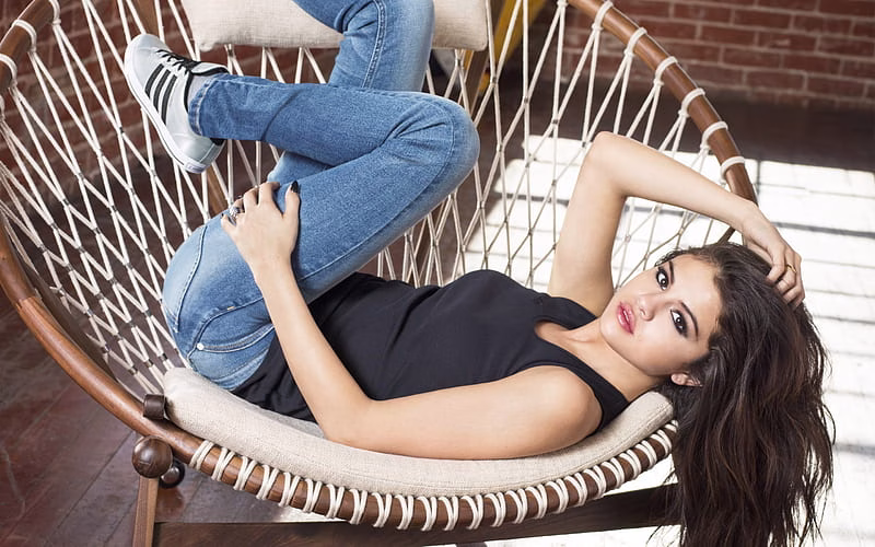 HD-wallpaper-selena-gomez-33-selena-gomez-celebrities-music-girls