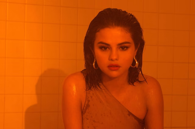 HD-wallpaper-selena-gomez-hoot-for-wolves-selena-gomez-celebrities-music-girls