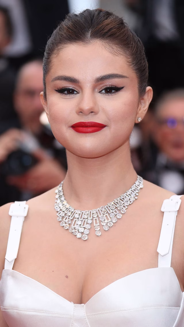 HD-wallpaper-selena-gomez-selena-gomez-singer-9