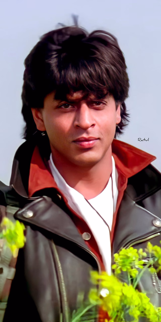 HD-wallpaper-shah-rukh-khan-ddlj-kajol-lip-king-khan-srk-dilwale-dulhaniya-le-jayenge-dilwale