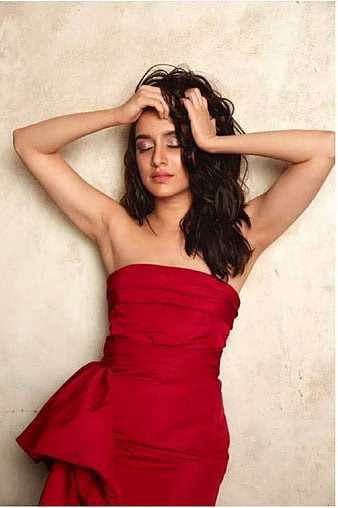 HD-wallpaper-shraddha-kapoor-bollywood-thumbnail-1