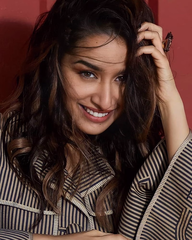 HD-wallpaper-shraddha-kapoor-hair-bollywood-actress