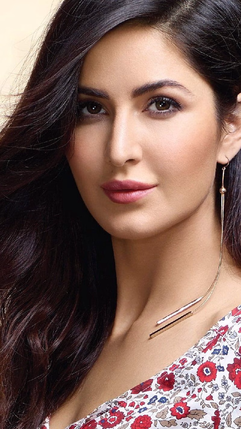 HD-wallpaper-stunning-katrina-kaif-katrina-kaif-actress-bollywood-heroin-celebrity-indian