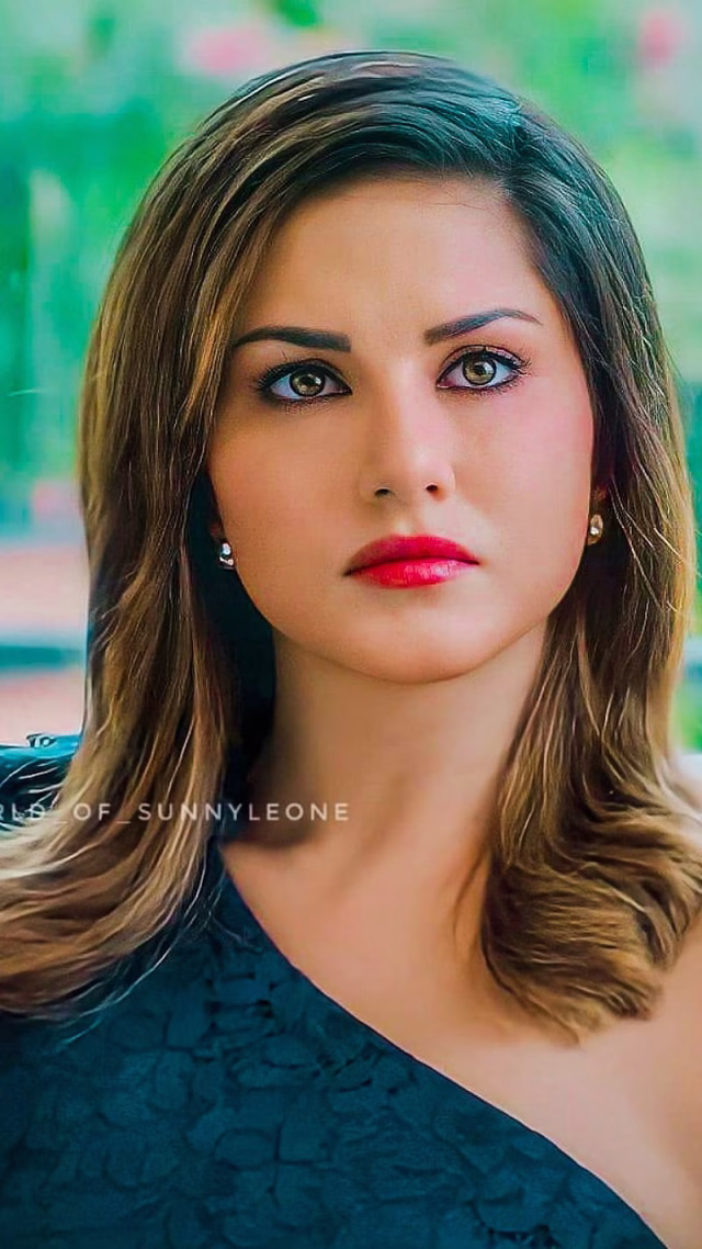 HD-wallpaper-sunny-leone-actress-beautiful-beauty-bollywood-bubbly-cute-star