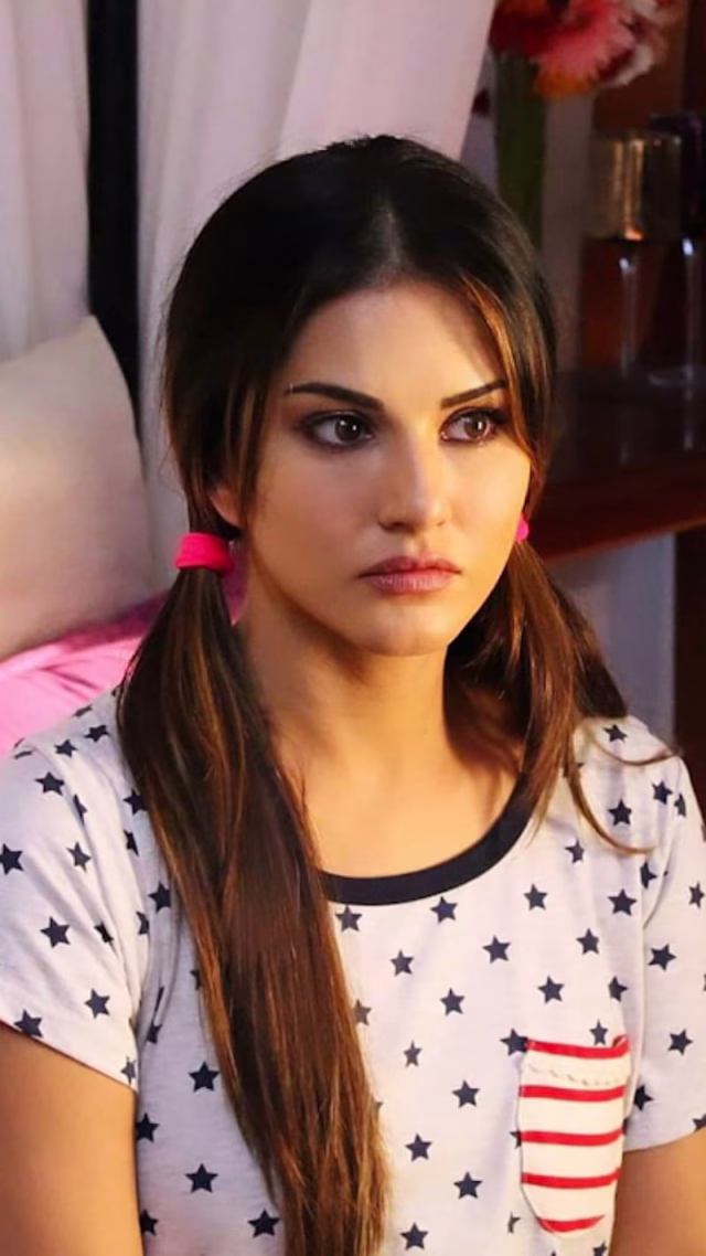 HD-wallpaper-sunny-leone-beautiful-beauty-bollywood-cute-girl-girls-heroine-tollywood-actress