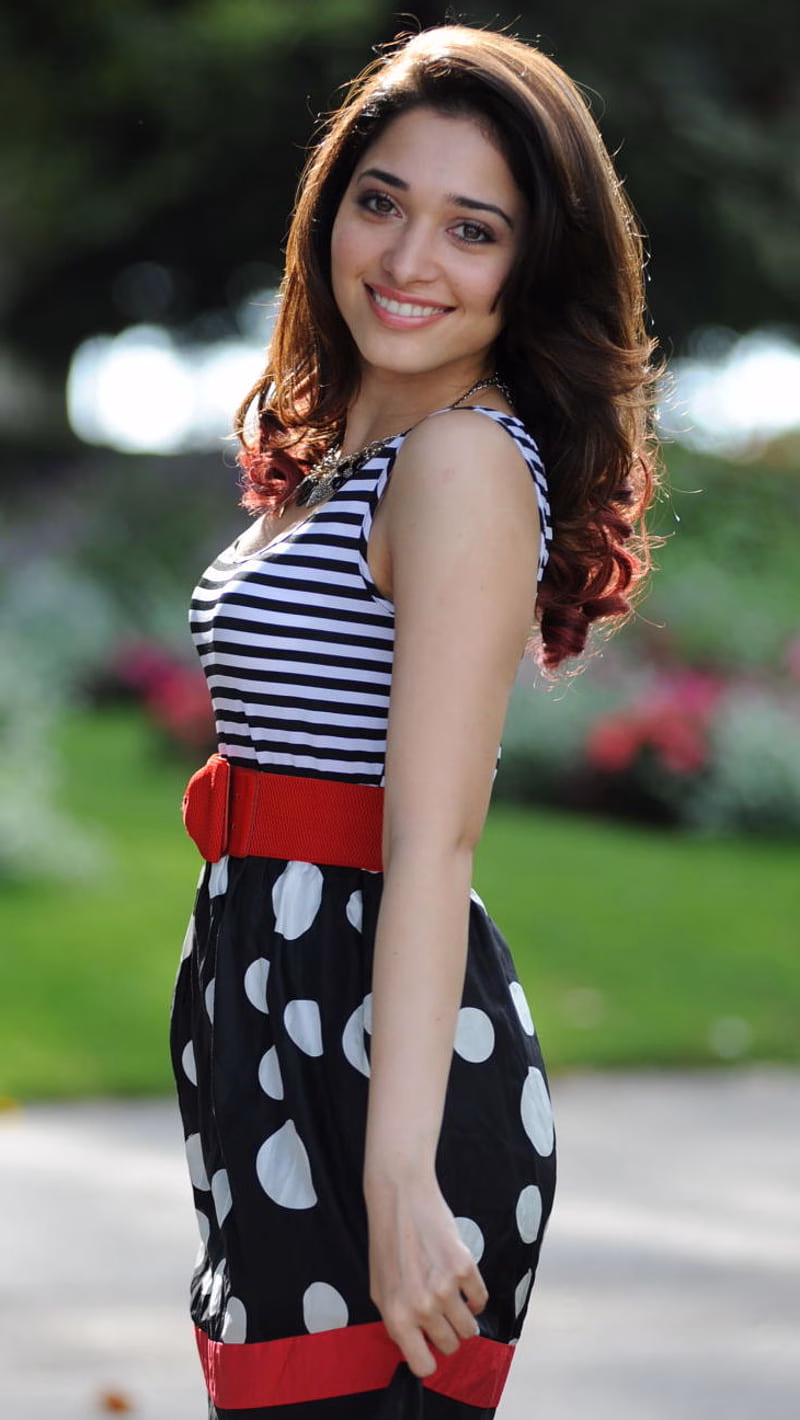 HD-wallpaper-tamanna-123-1