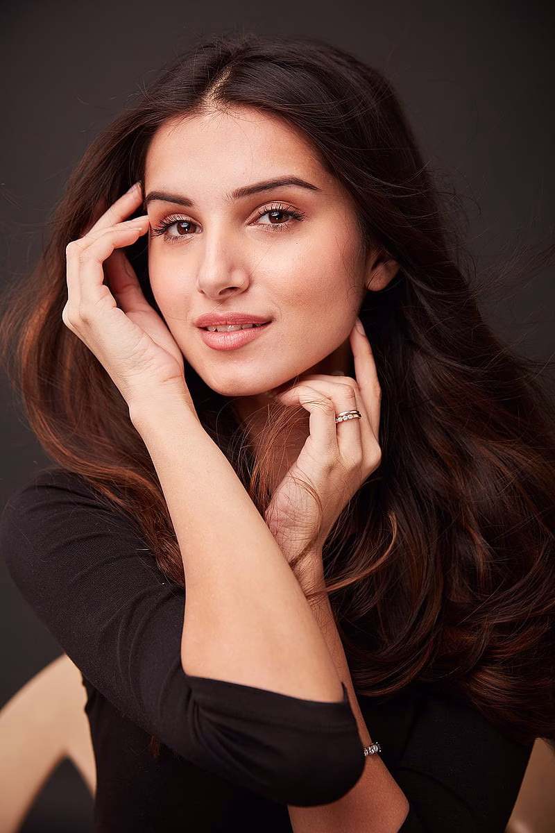 HD-wallpaper-tara-sutaria-actress-beautiful-bollywood-indian-beauty