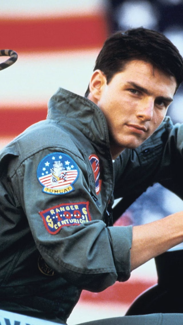 HD-wallpaper-tom-cruise-as-army-man-army-man-tom-cruise-superstar-hollywood-celebrity-handsome-mission-impossible