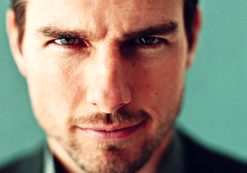 HD-wallpaper-tom-cruise-green-close-up-face-man-actor