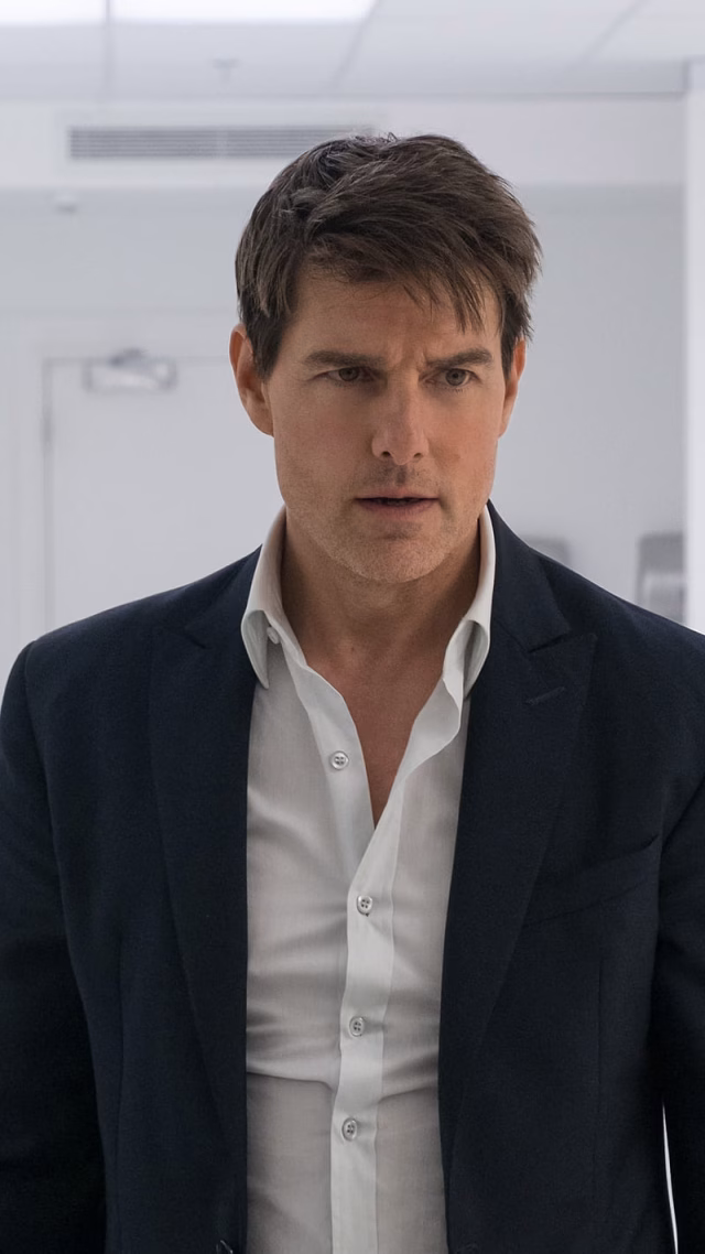 HD-wallpaper-tom-cruise-in-mission-impossible-superstar-hollywood-celebrity-handsome-tom-cruise-mission-impossible