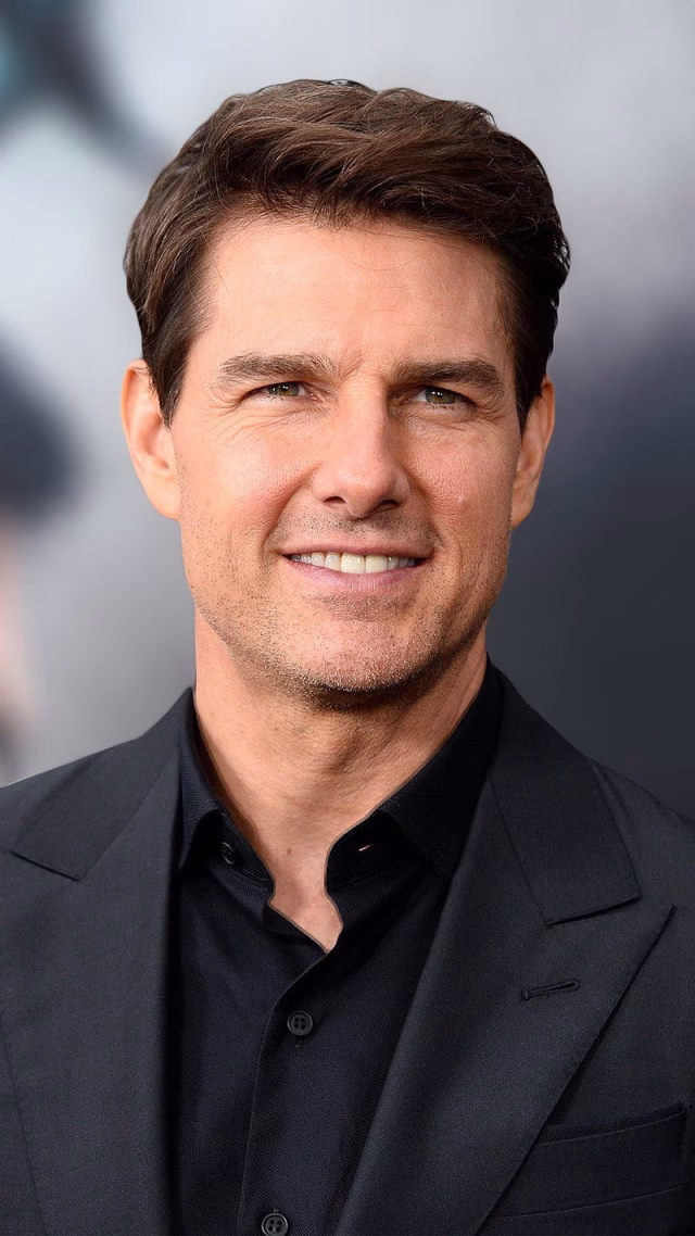 HD-wallpaper-tom-cruise-smile-superstar-hollywood-celebrity-handsome-tom-cruise