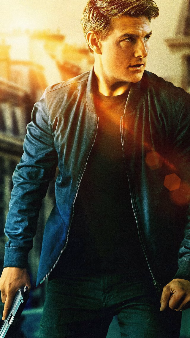 HD-wallpaper-tom-cruise-with-gun-superstar-hollywood-celebrity-handsome-tom-cruise