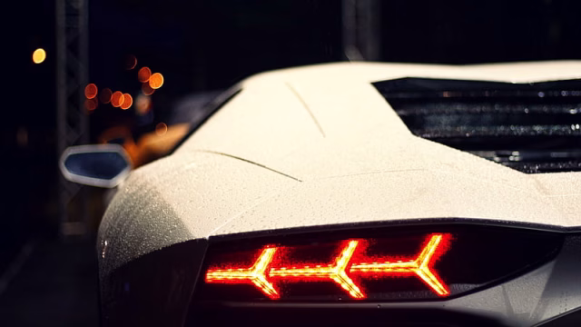 HD-wallpaper-white-lamborghini-aventador-rear-lamborghini-aventador-lamborghini-cars