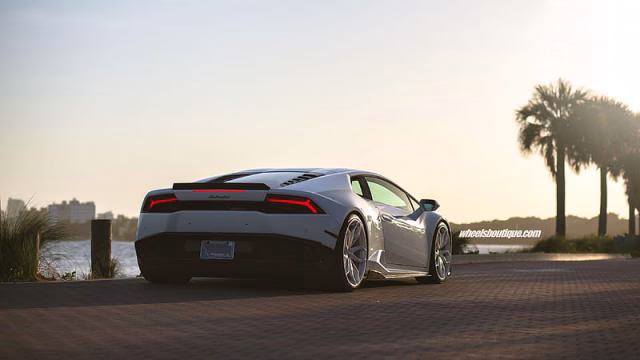 HD-wallpaper-white-lamborghini-huracan-rear-lamborghini-huracan-lamborghini-cars