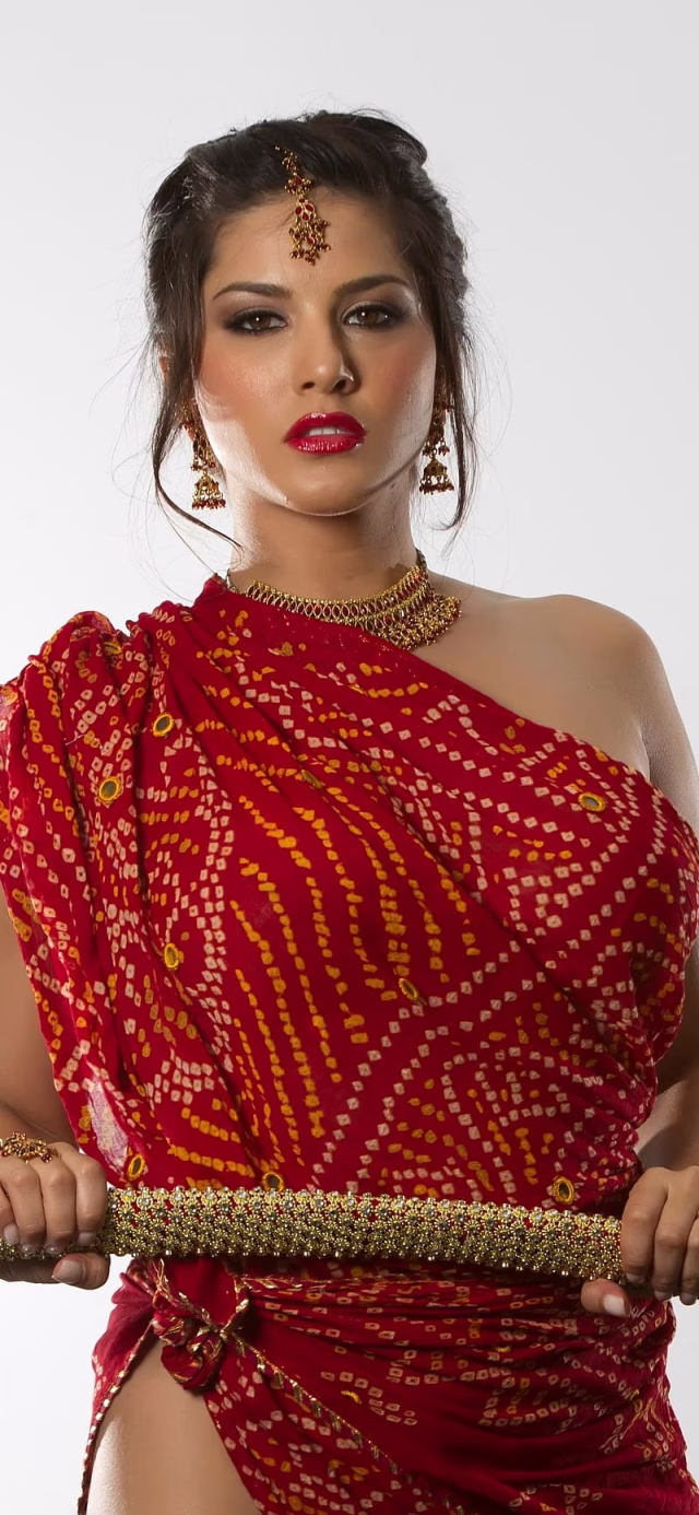 HD-wallpaper-women-sunny-leone-adults