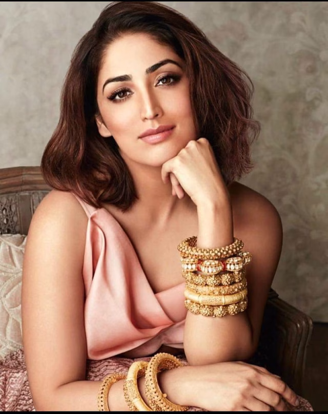 HD-wallpaper-yami-gautam-1