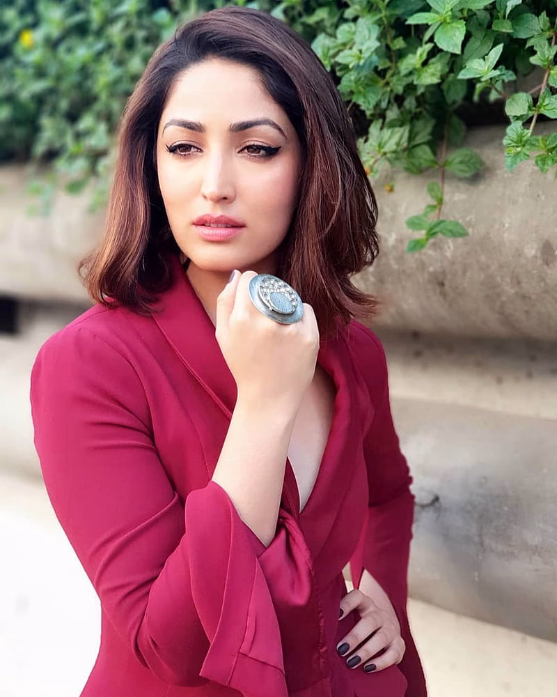 HD-wallpaper-yami-gautam-actress-beautiful-bollywood-indian-beauty-11