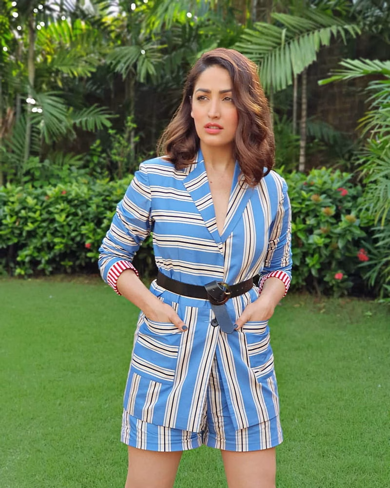 HD-wallpaper-yami-gautam-actress-beautiful-bollywood-indian-beauty-15