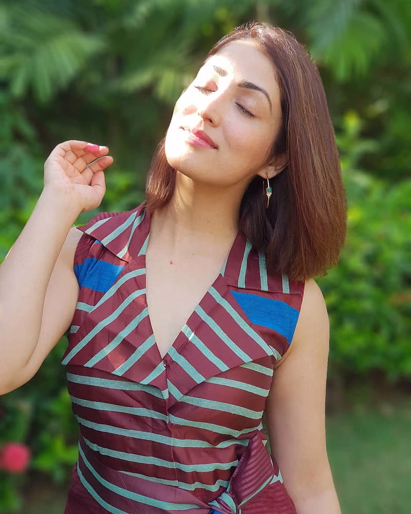 HD-wallpaper-yami-gautam-actress-beautiful-bollywood-indian-beauty-milky-beauty-6