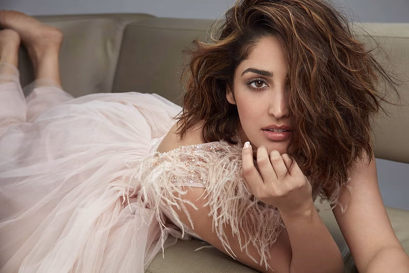 HD-wallpaper-yami-gautam-ayushman-uri
