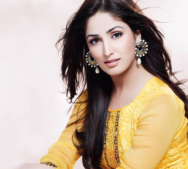 HD-wallpaper-yami-gautam-gautam-yami-1