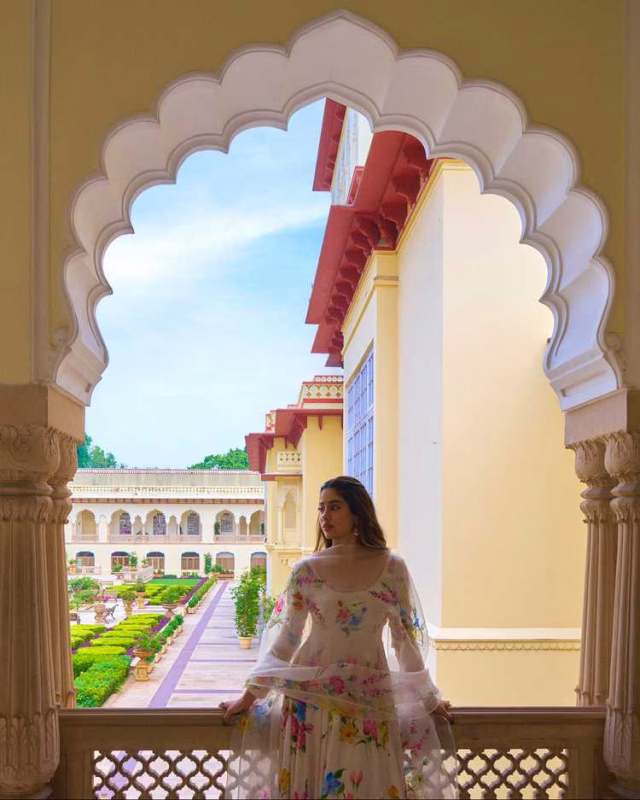 janvi-33