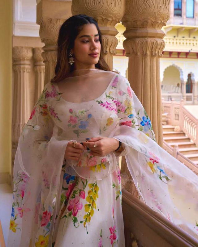 janvi-36