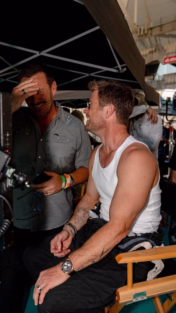 1027665208717565938_1