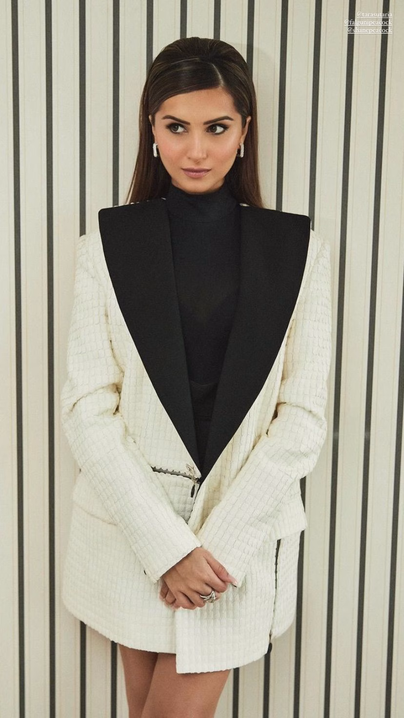 1036109458015037708_1