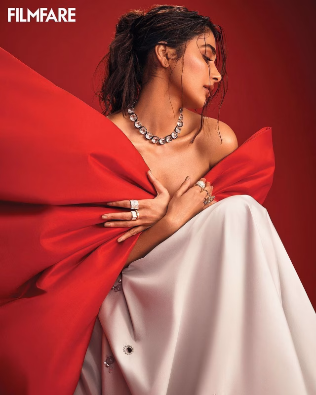 1036109458016470642_1