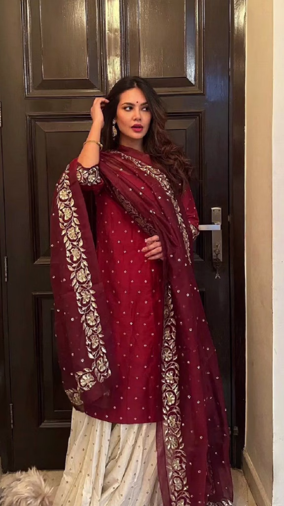 Esha Gupta