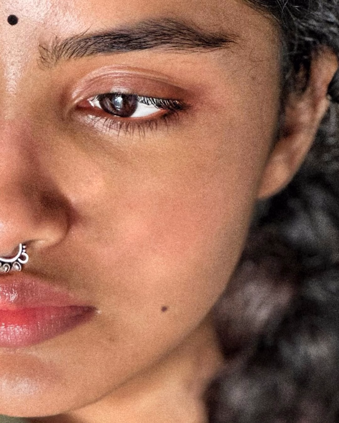 1036109458019663738_1