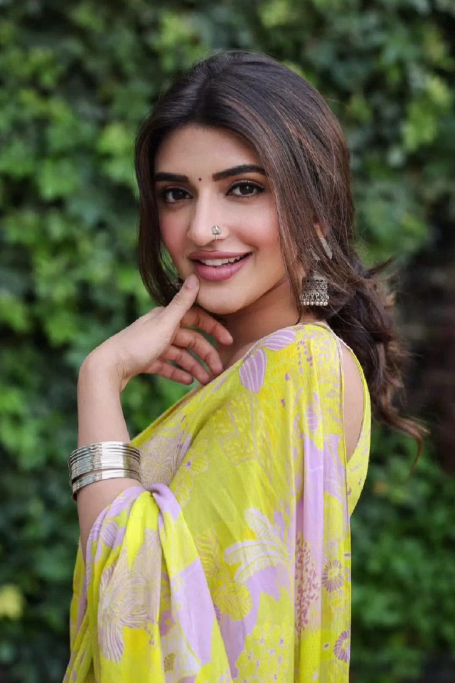 1036109458021196713_1