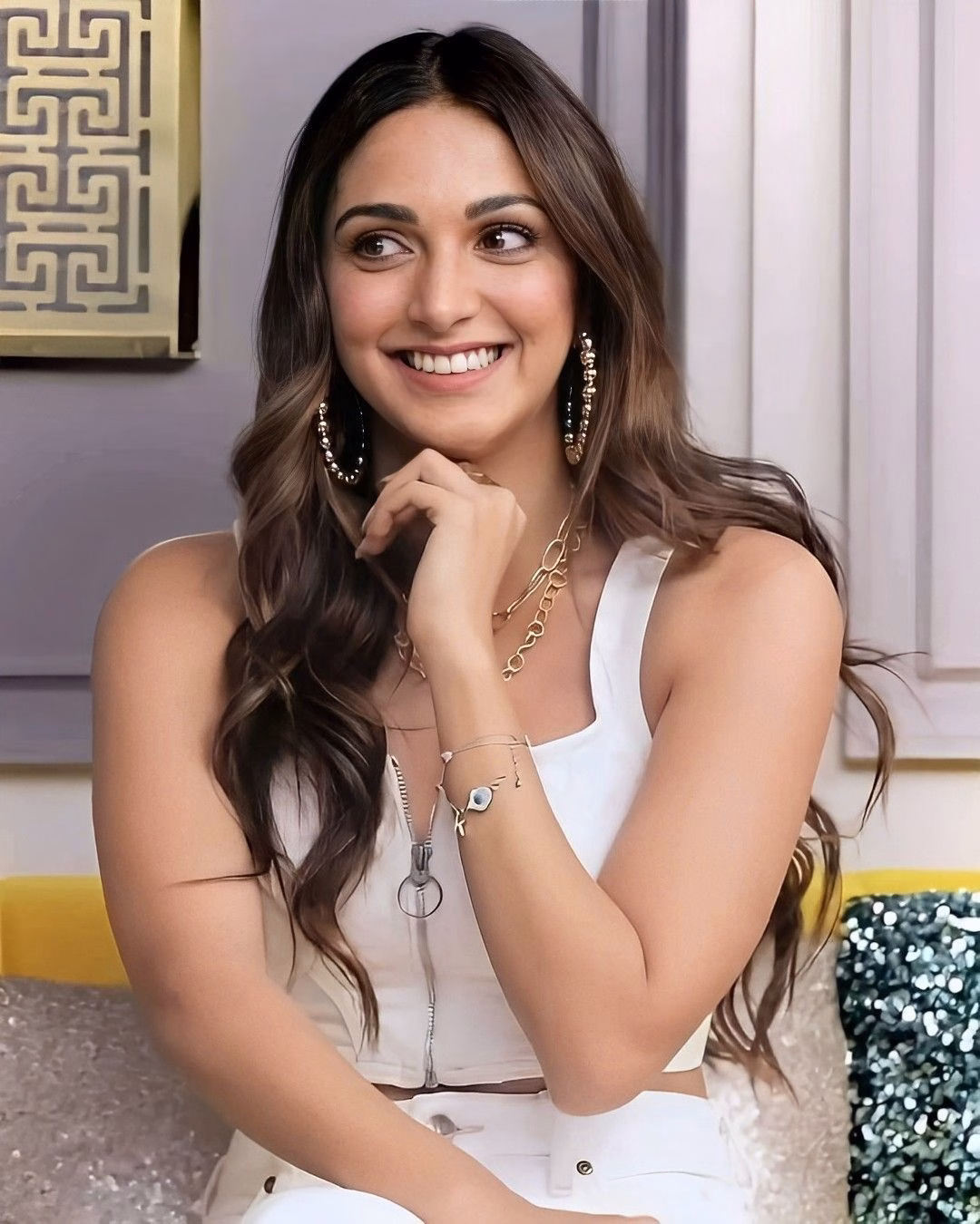 1036109458021197535_1