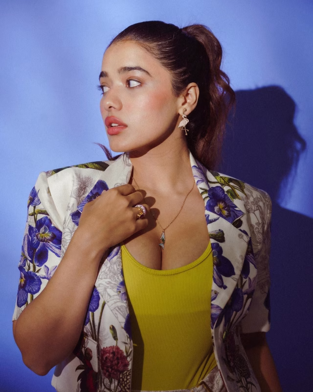 1036109458021686905_1