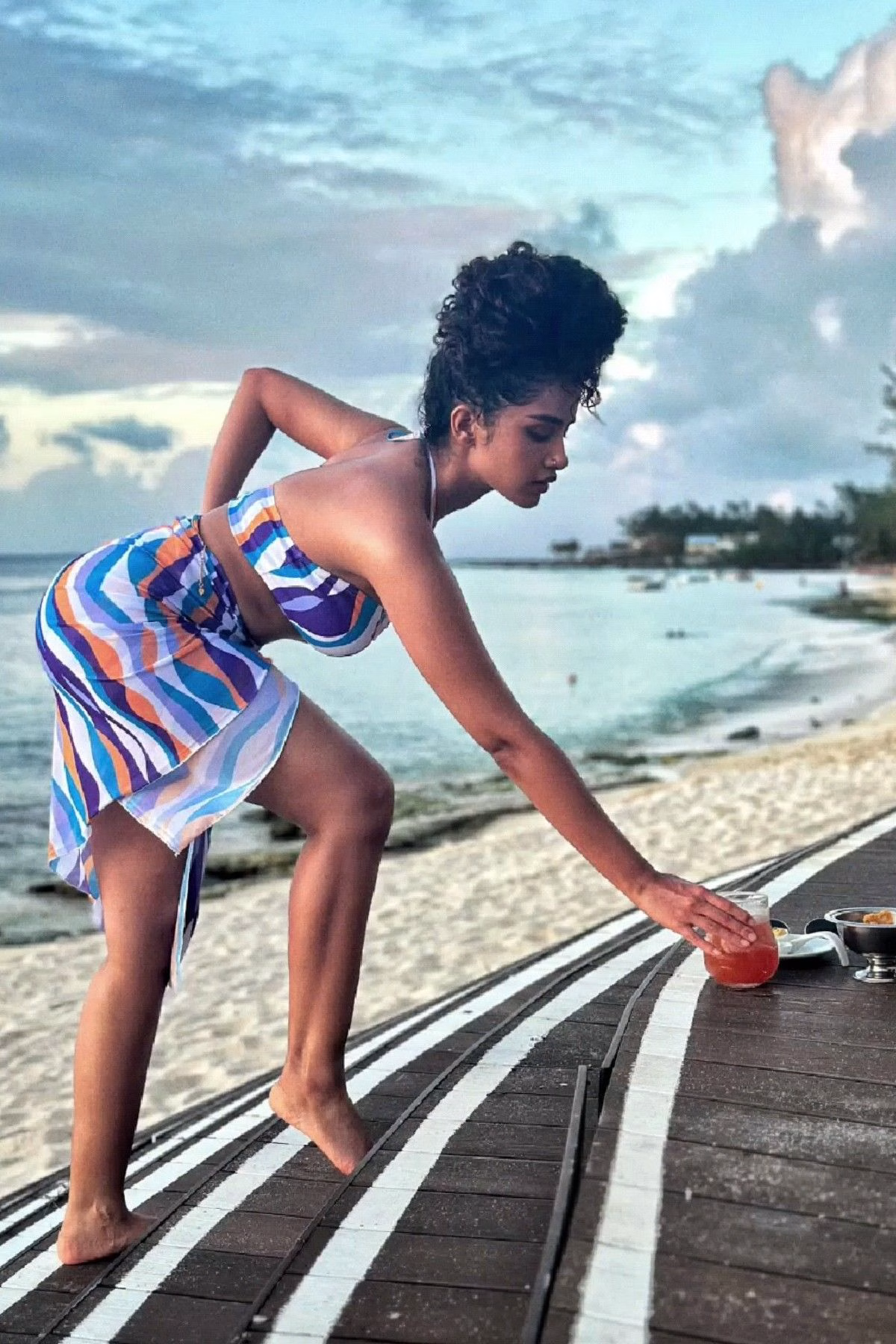 1036109458022655556_1