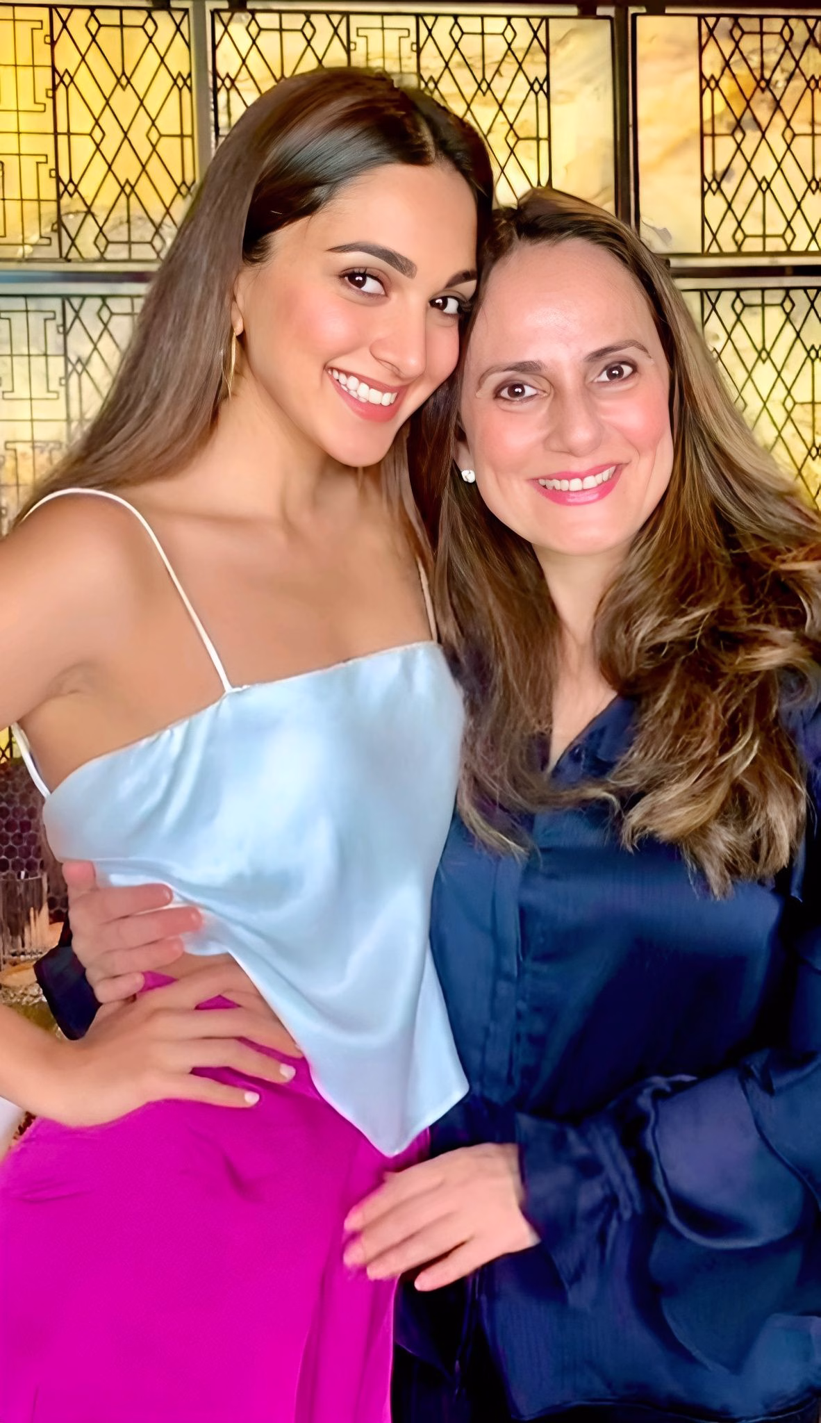 1036109458022760243_1