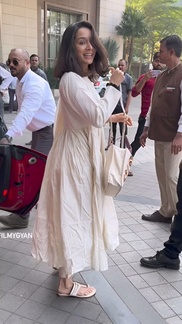 1036109458022985803_1