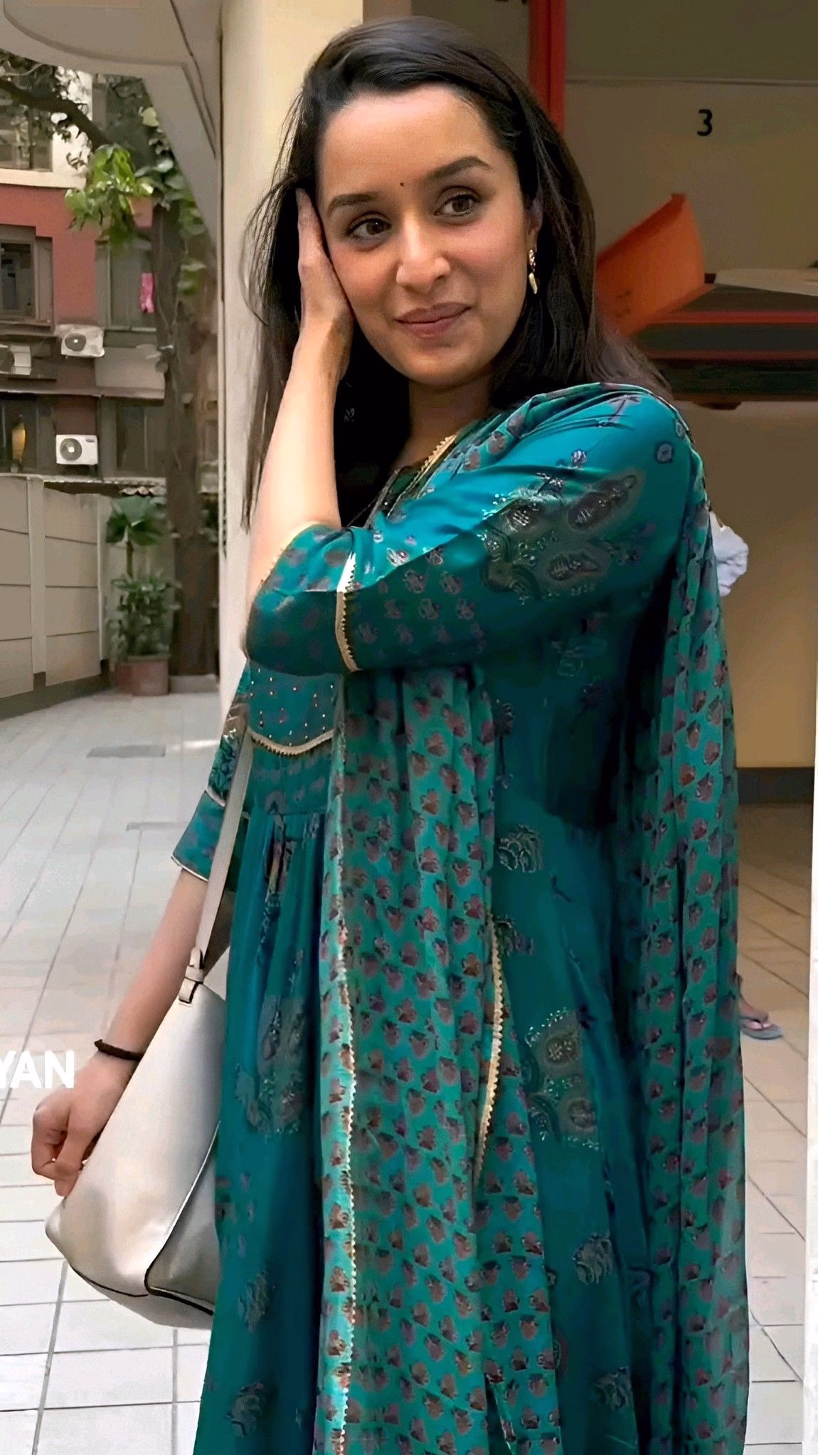 1036109458024842397_1