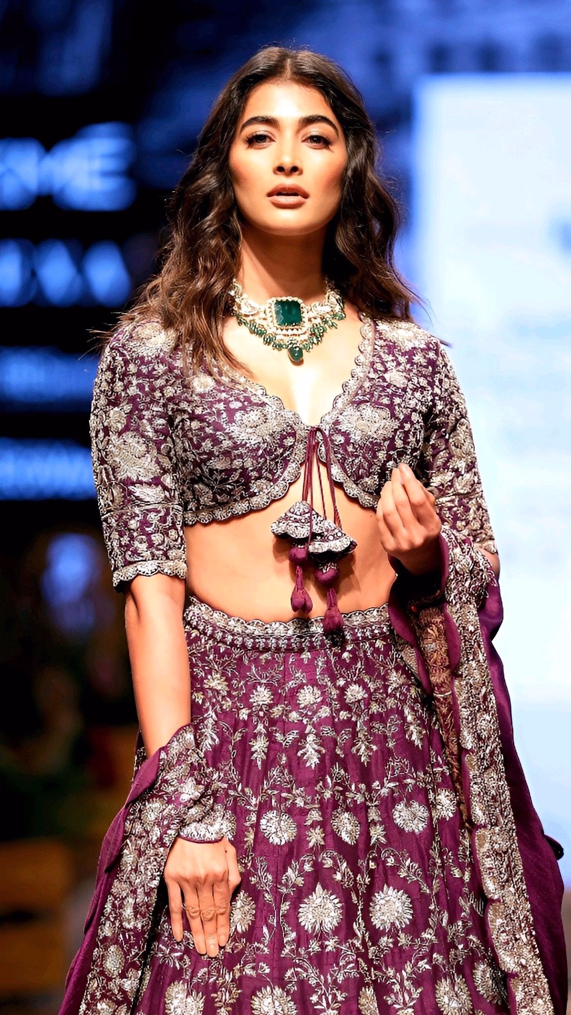 1036109458025109318_1