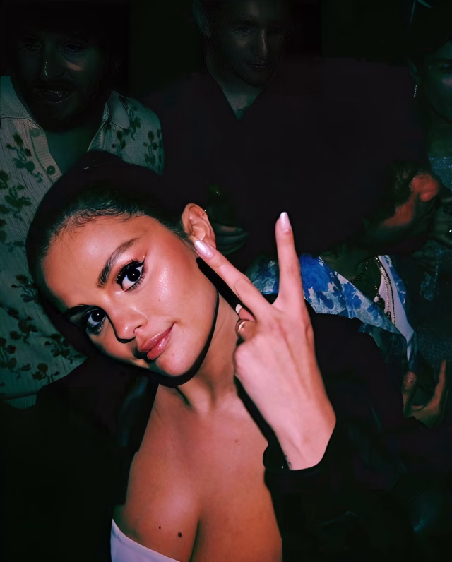 1036109458025938325_1