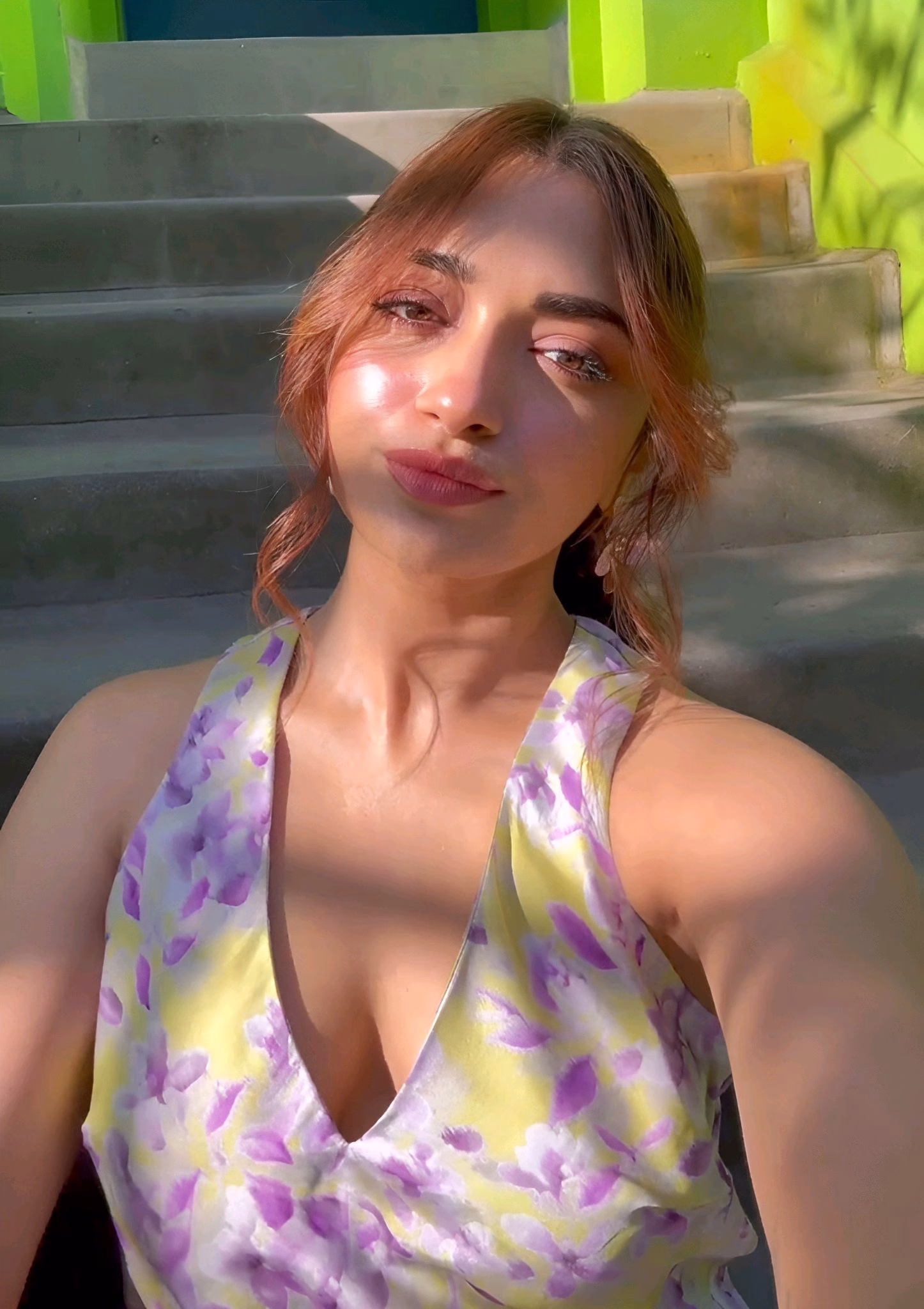 1036109458031485985_1