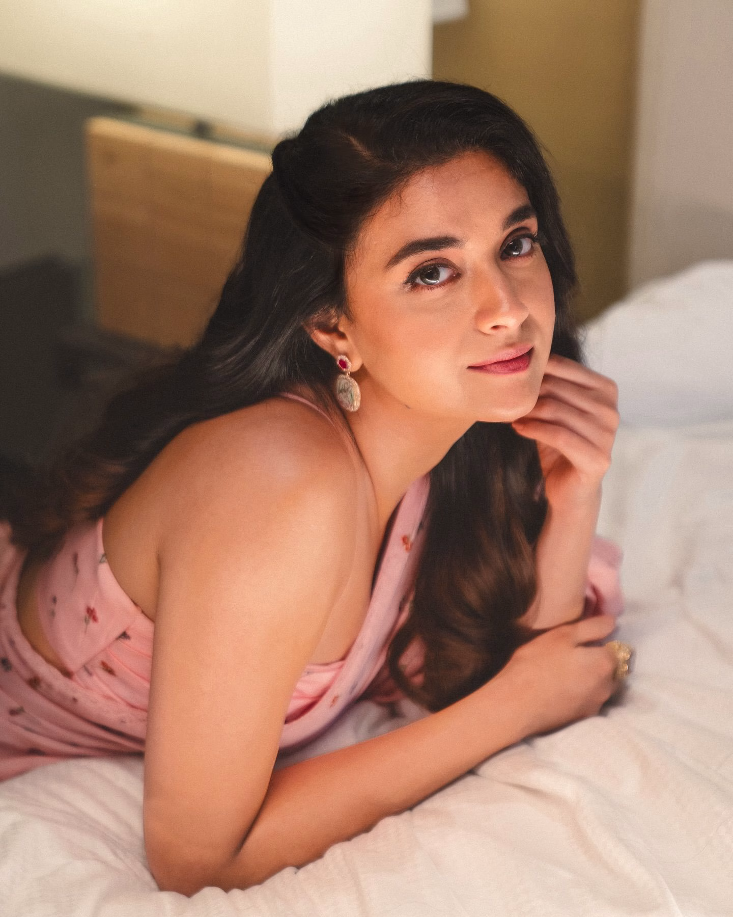 1036109458032771340_1