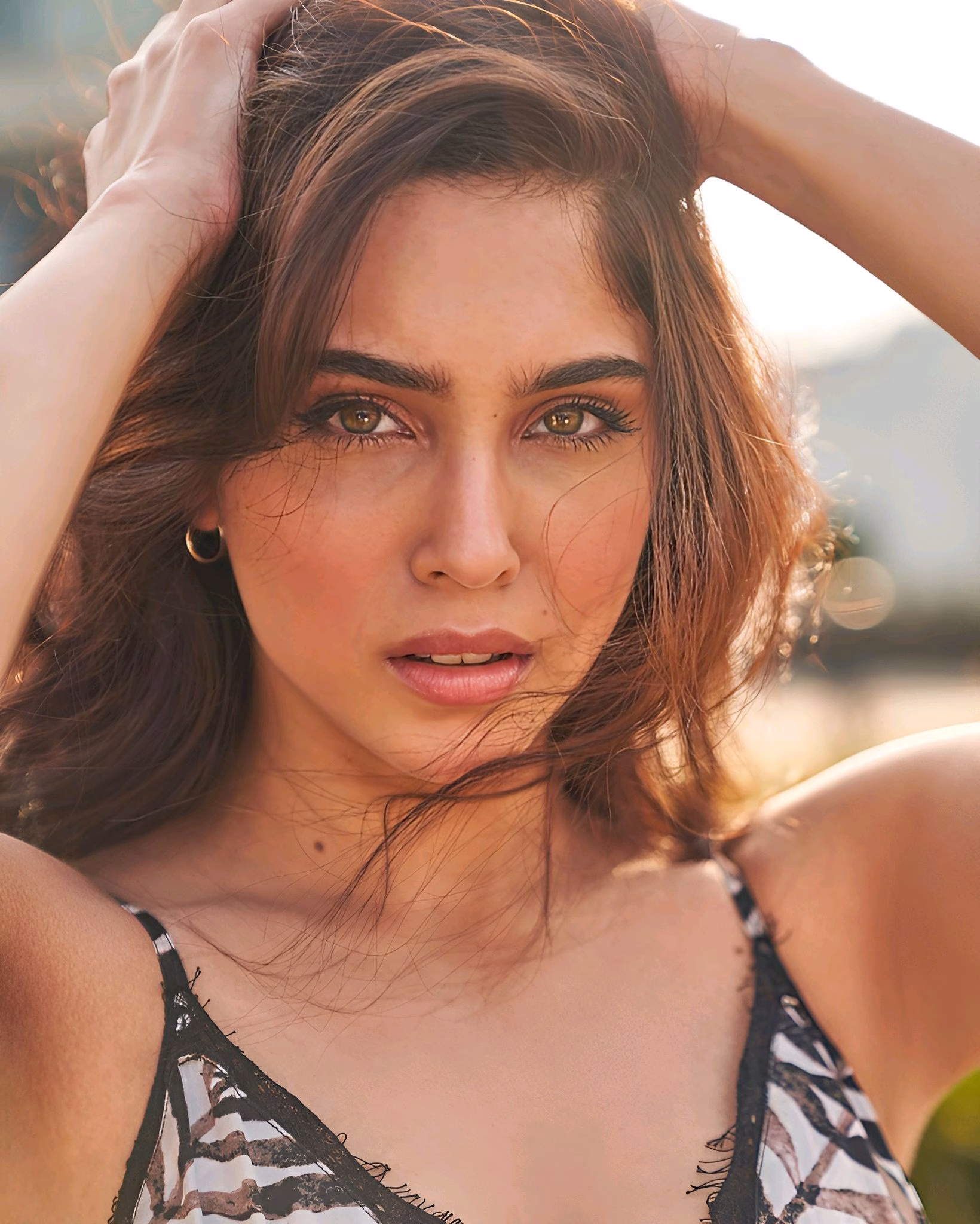 1036109458032817595_1