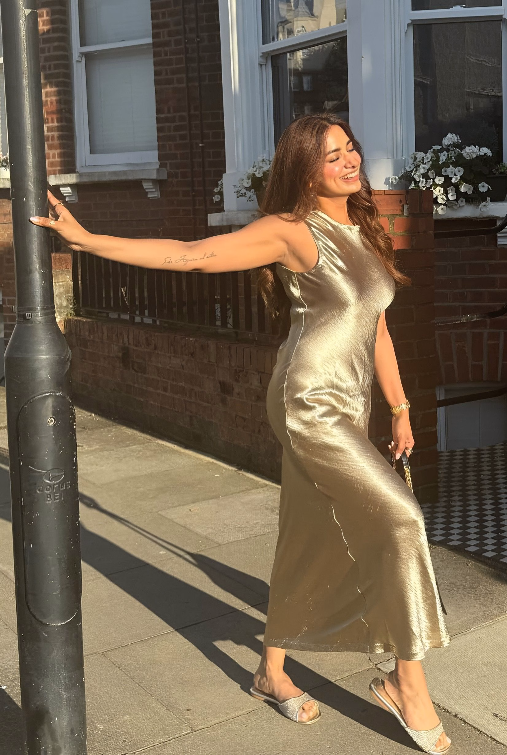 1036109458033579882_1