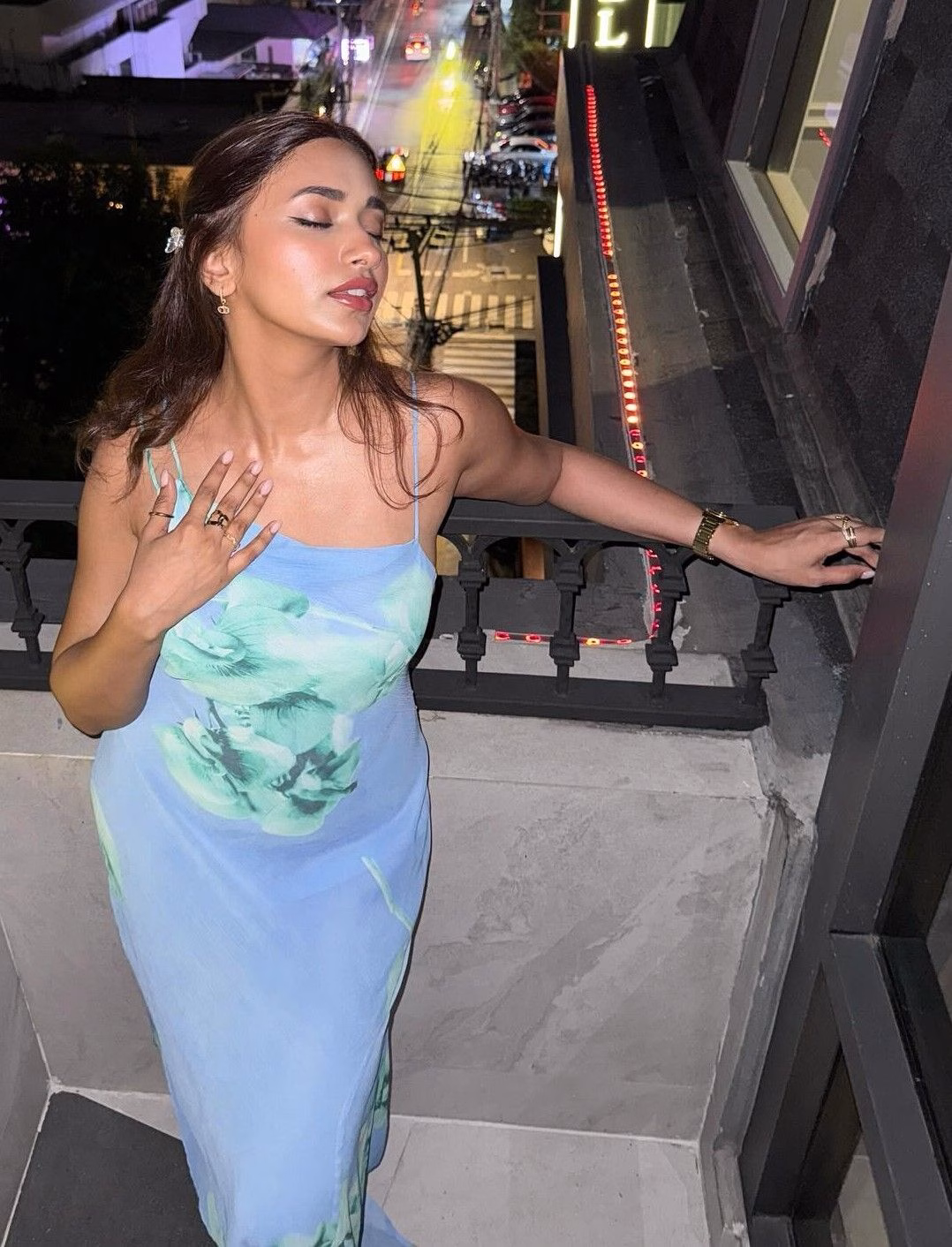 1036109458034668804_1