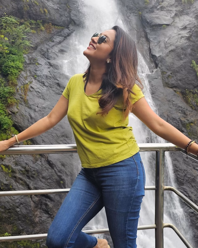 1036109458035007365_1