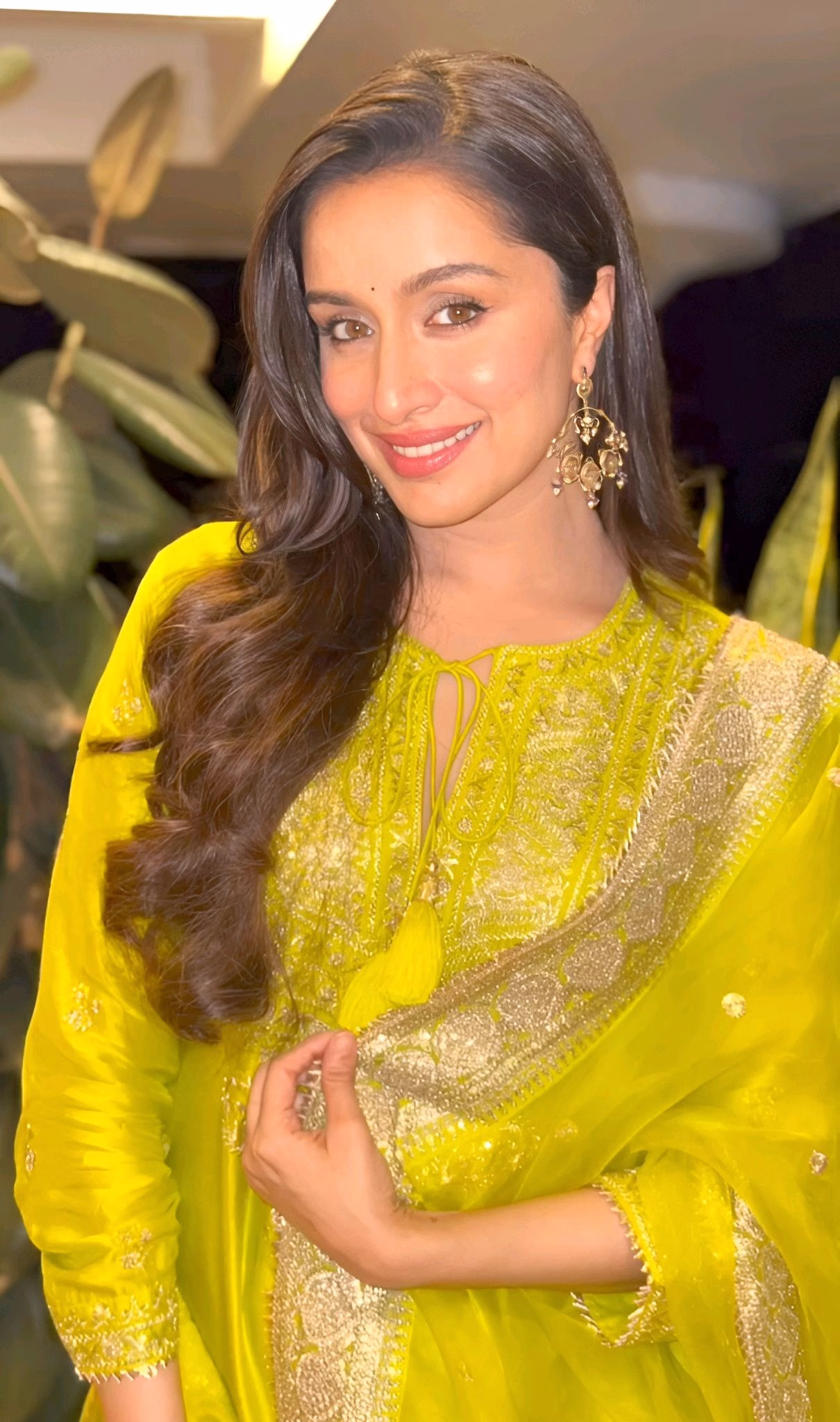 1036109458035701757_1